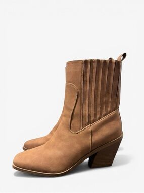 H by Halston Charlotte Square Toe Ankle Boots Size 11 Tan Western Vegan Leather